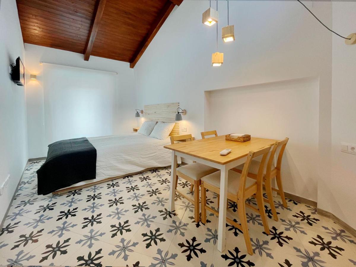 Torre De La Yerba Apartment กาเซเรส ภายนอก รูปภาพ